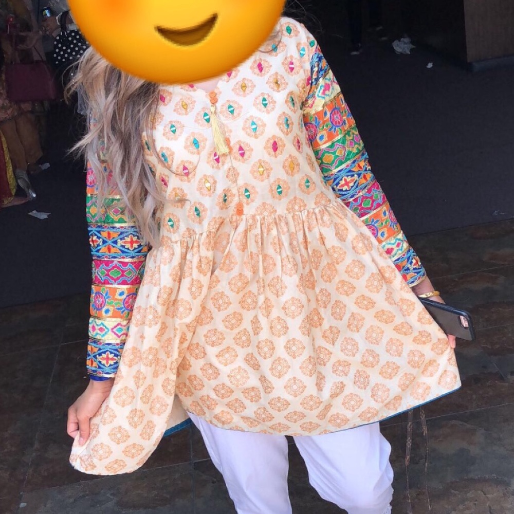 Afghan top